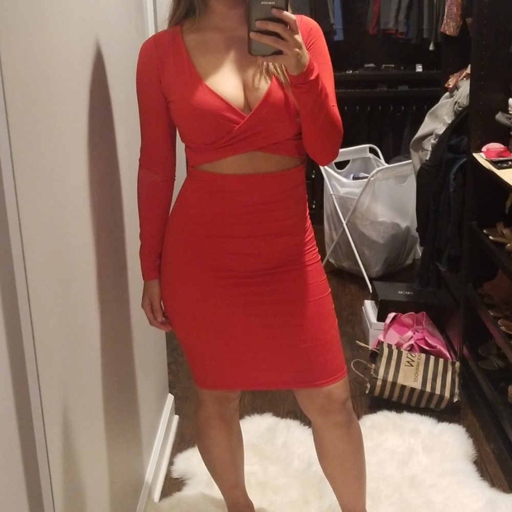 Gorgeous cutout red dress